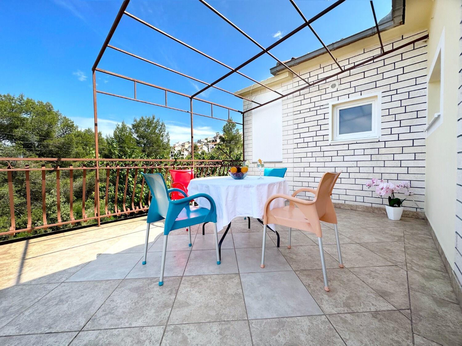 Apartments Vini Trogir Eksteriør billede
