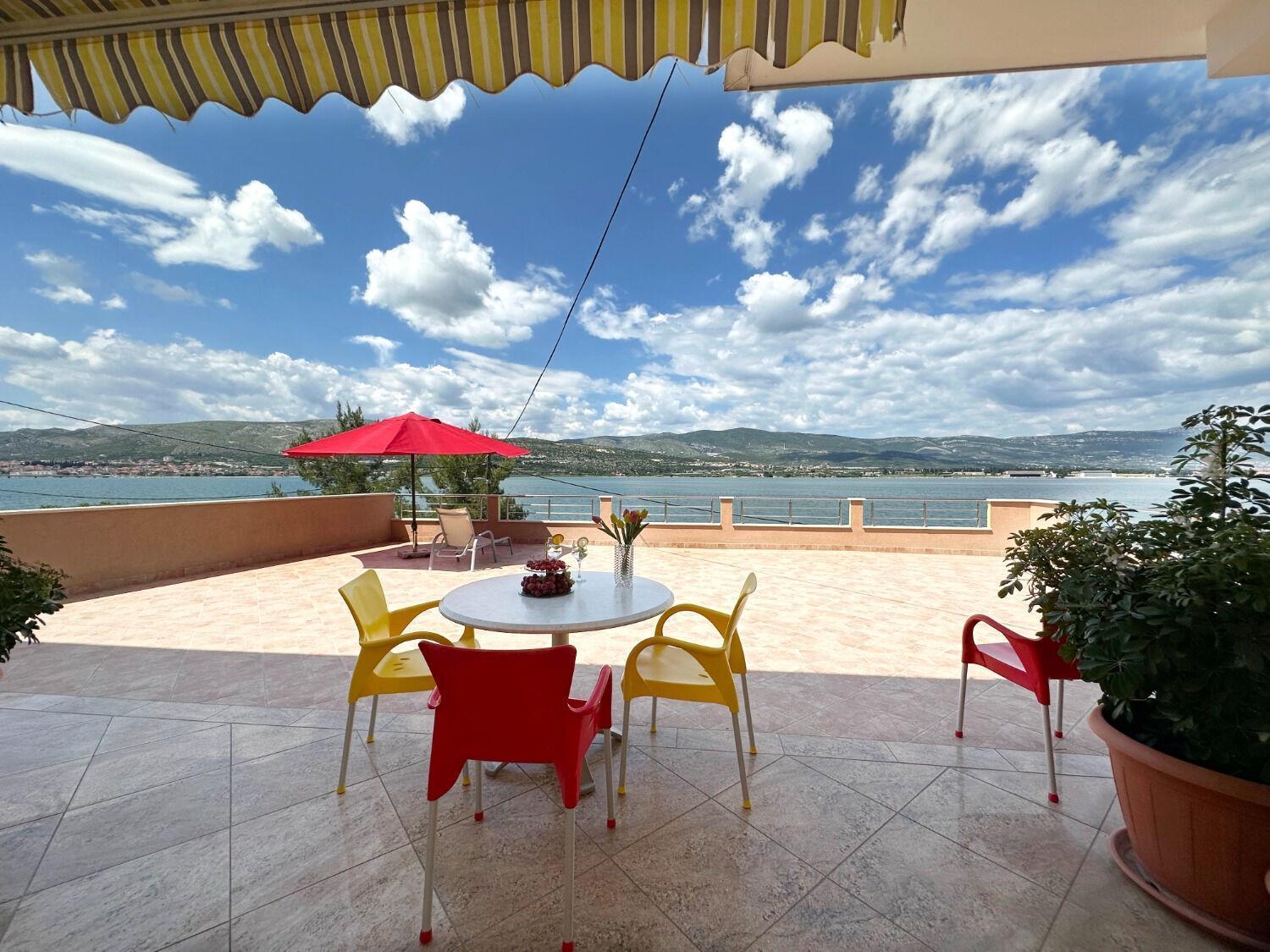 Apartments Vini Trogir Eksteriør billede