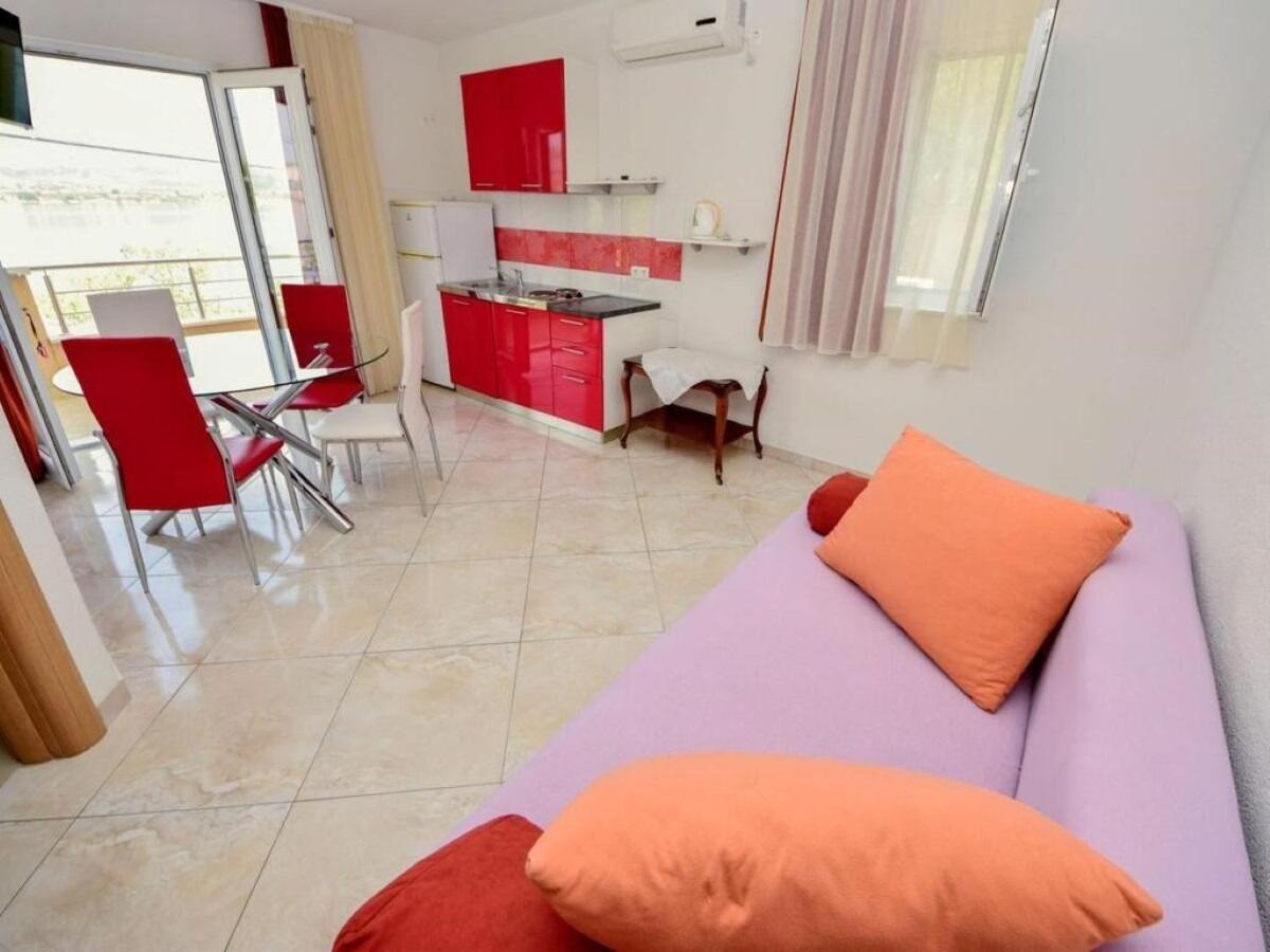 Apartments Vini Trogir Eksteriør billede