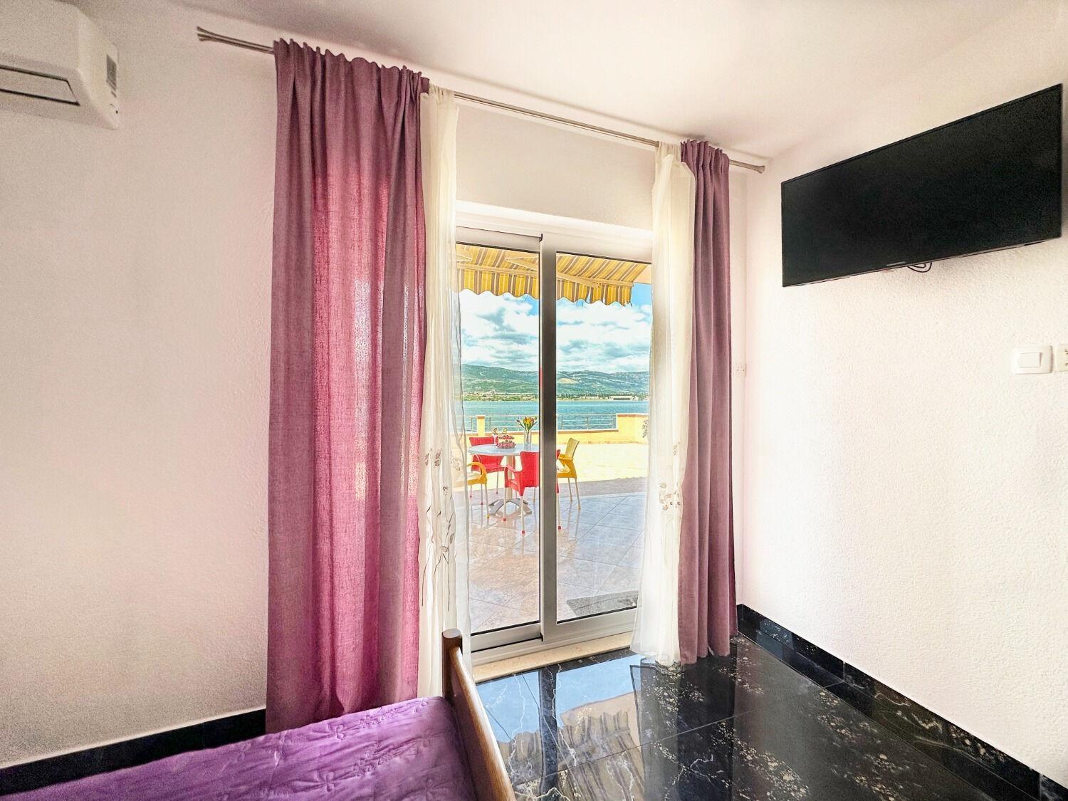 Apartments Vini Trogir Eksteriør billede