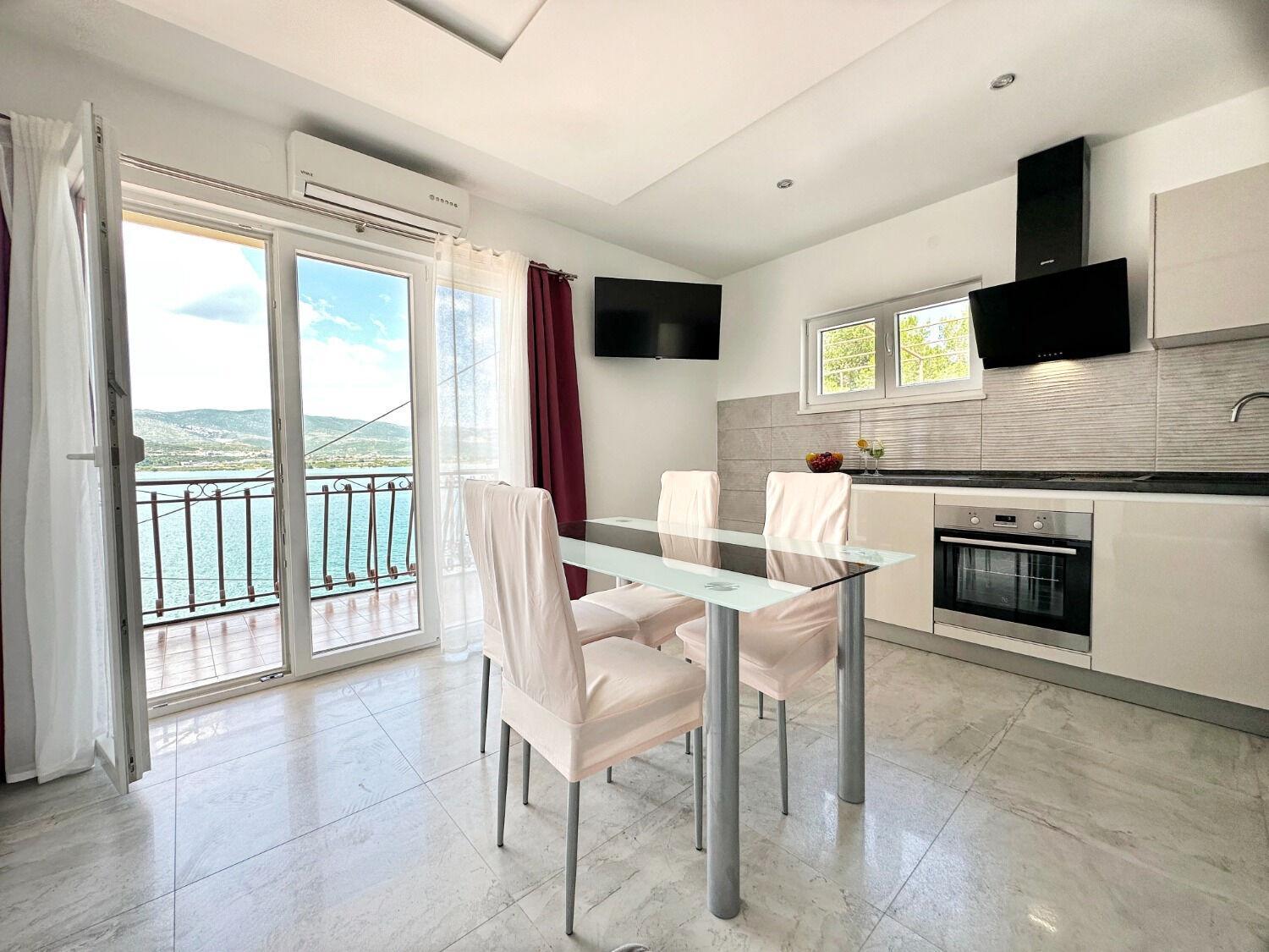 Apartments Vini Trogir Eksteriør billede