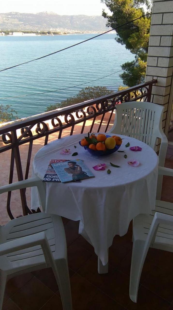 Apartments Vini Trogir Eksteriør billede