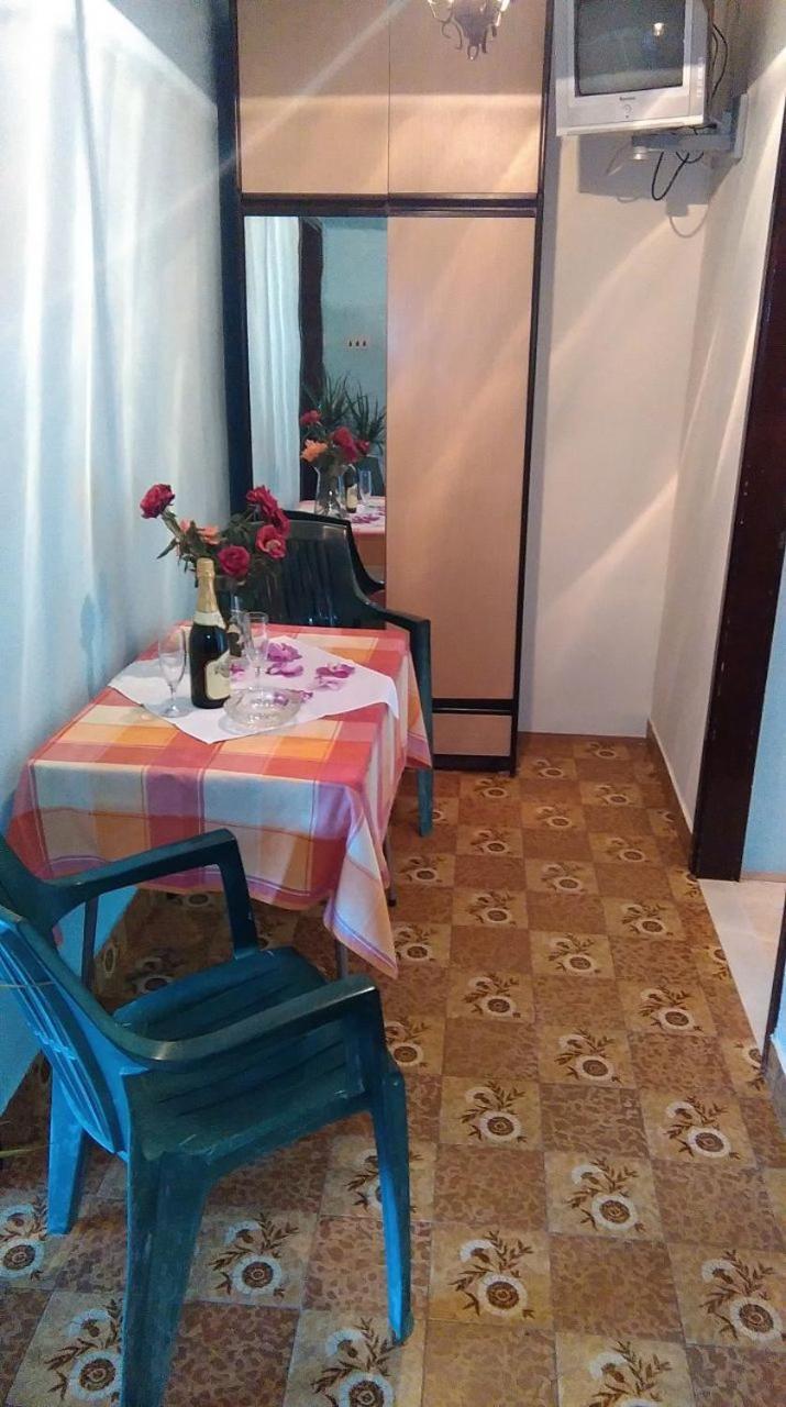 Apartments Vini Trogir Eksteriør billede