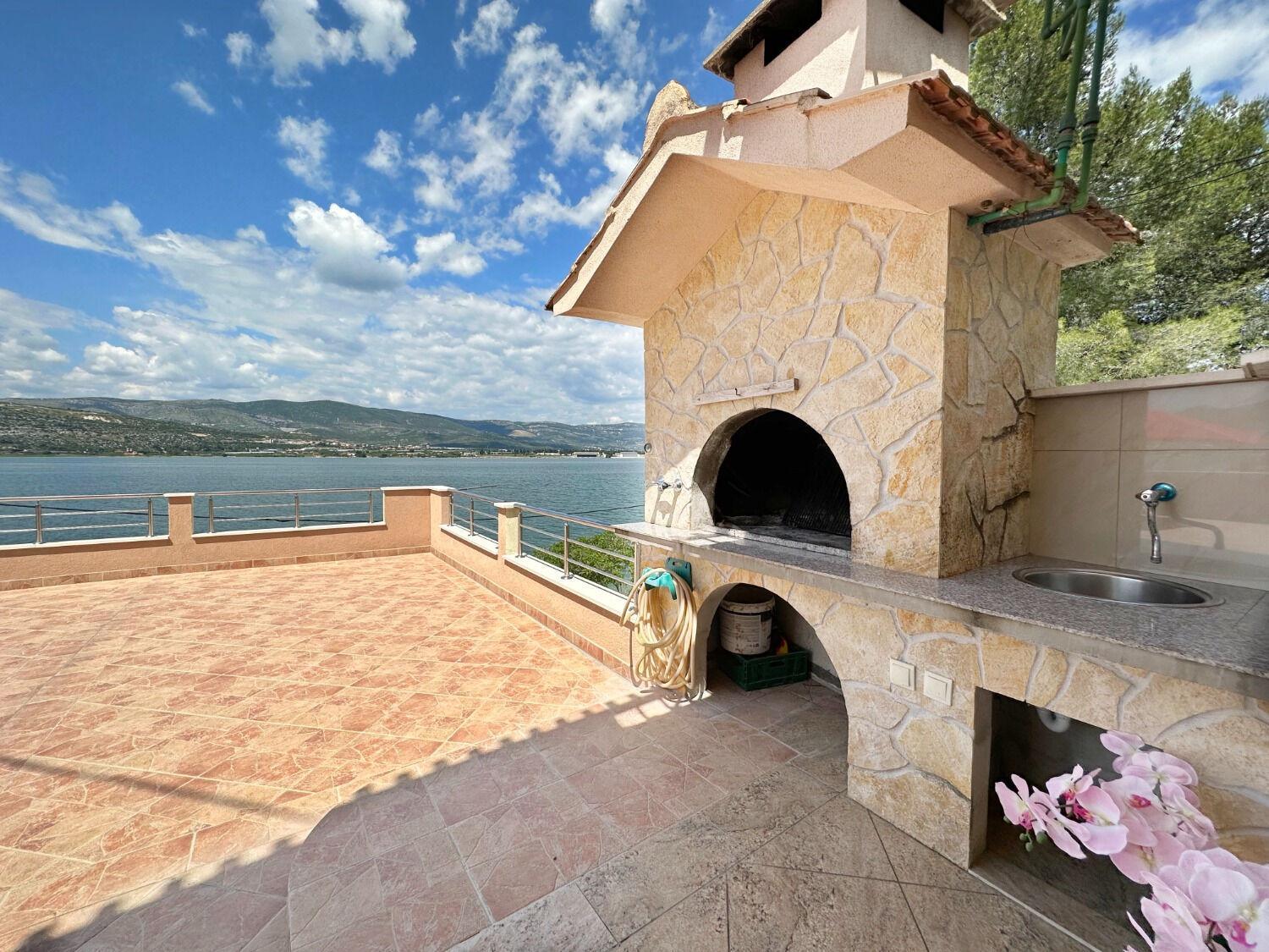Apartments Vini Trogir Eksteriør billede