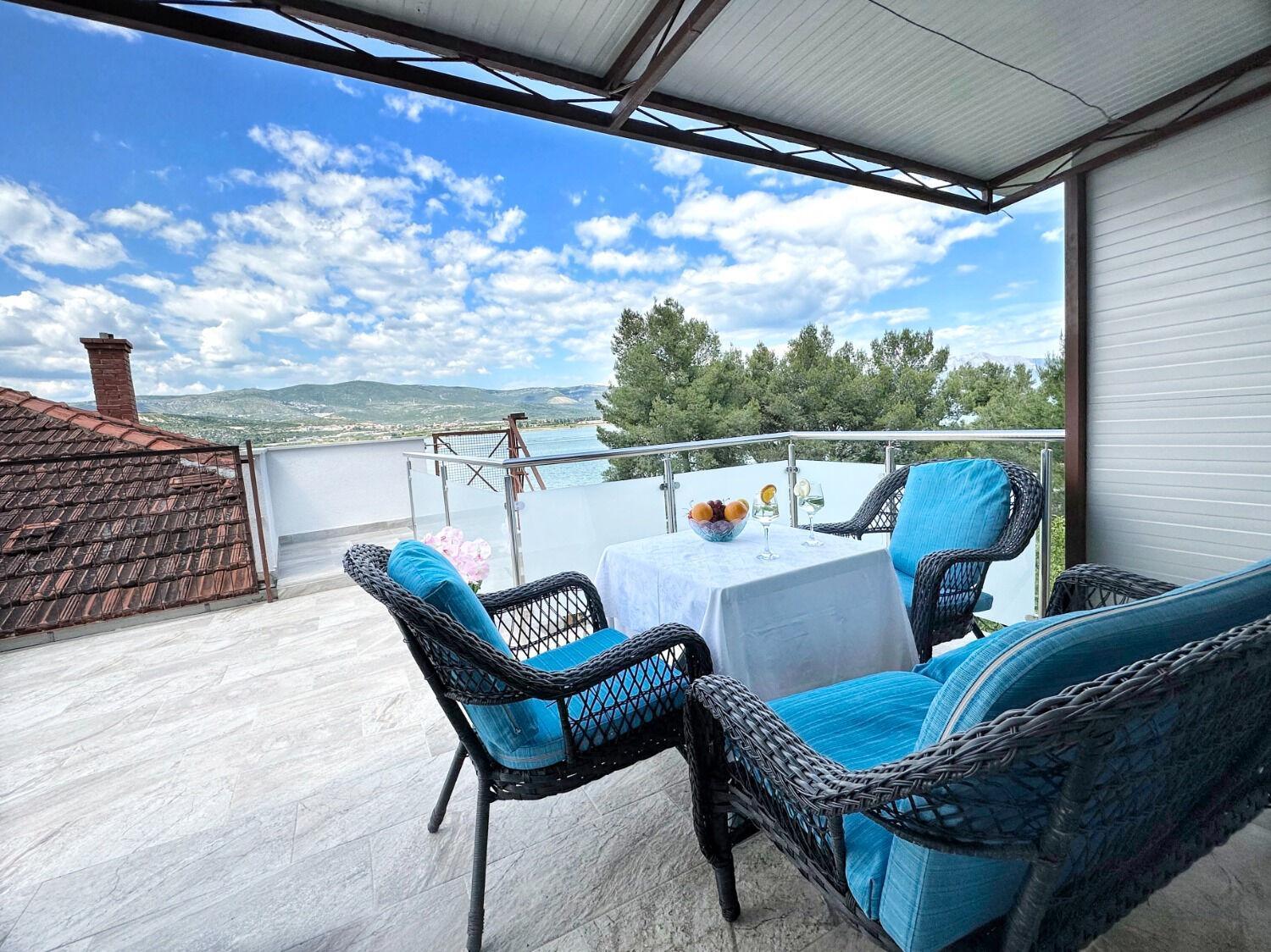 Apartments Vini Trogir Eksteriør billede